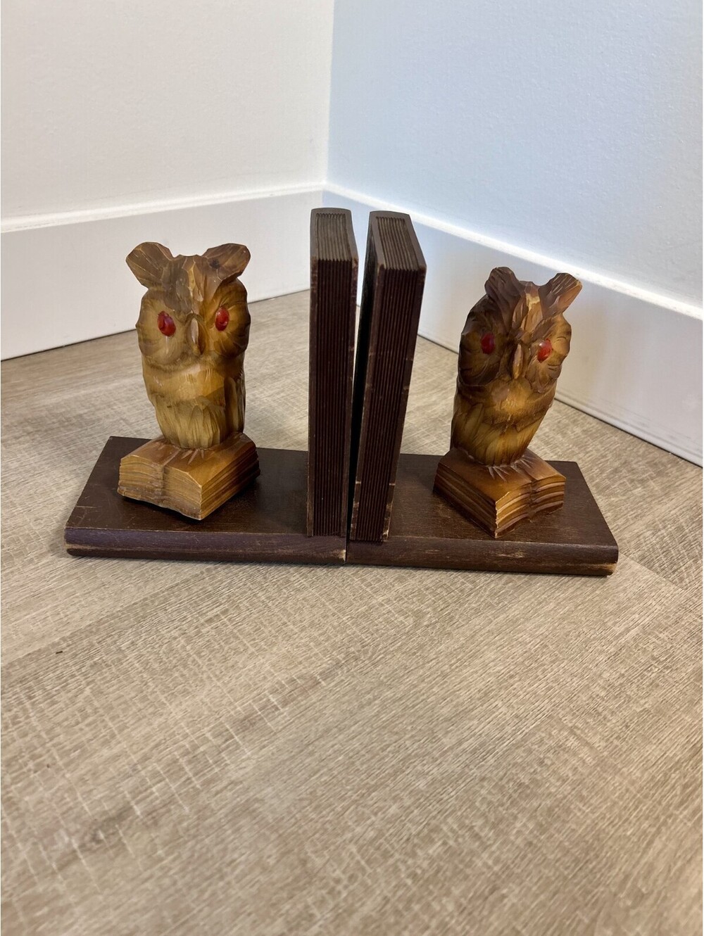 Vintage Hand Carved Wood Owl Bookends Pair MCM Red Eyes Owl - Picture 2 of 6